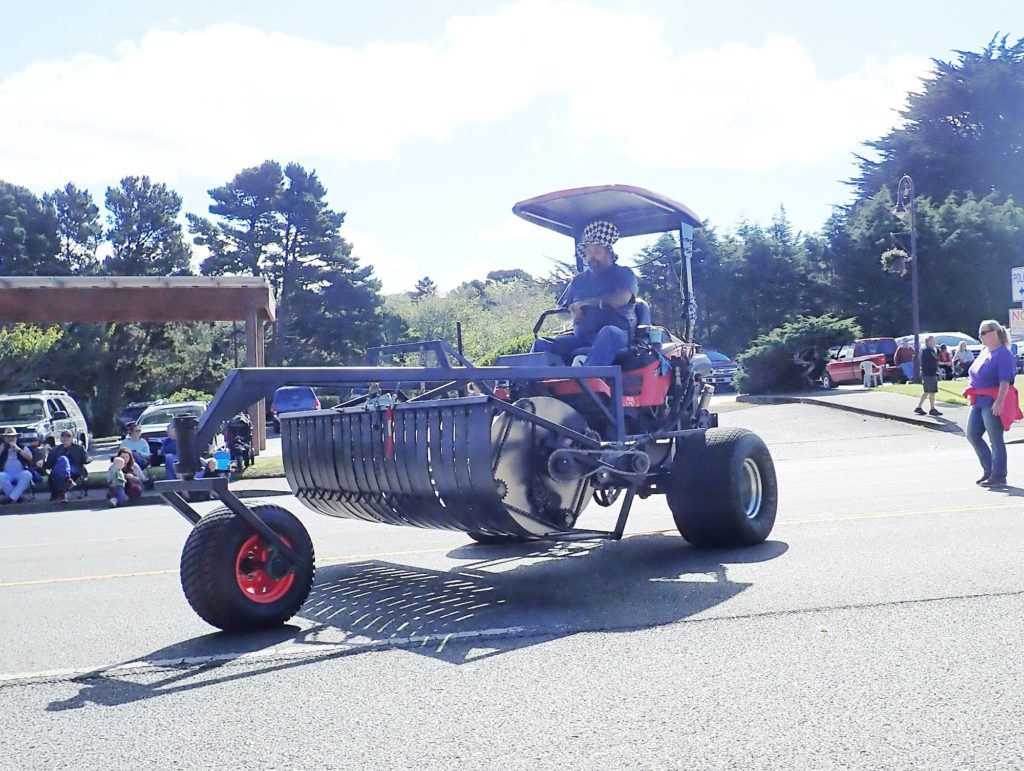 Bandon Cranberry Festival MacKenzies on the Road