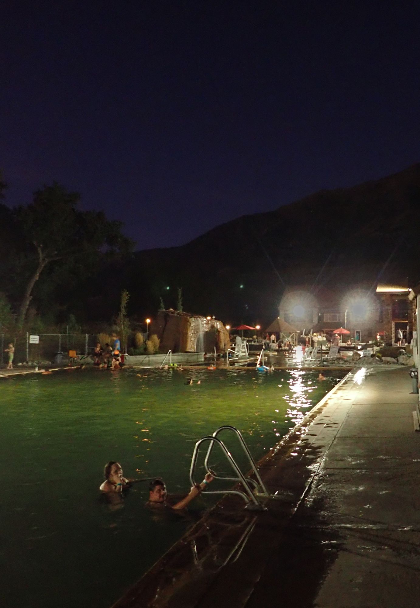 Crystal Hot Springs MacKenzies on the Road